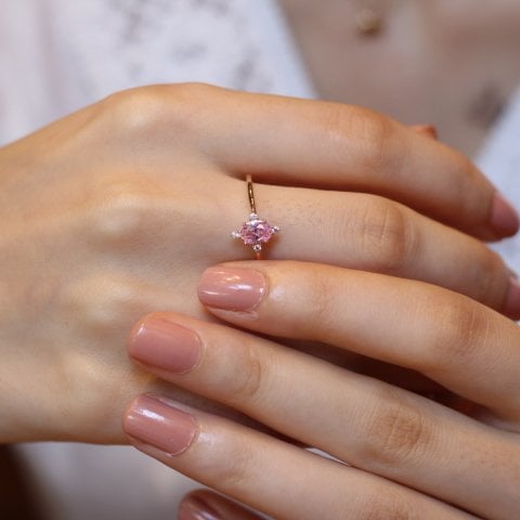 pembe taşlı yüzük