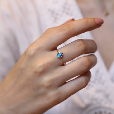 damla opal yüzük